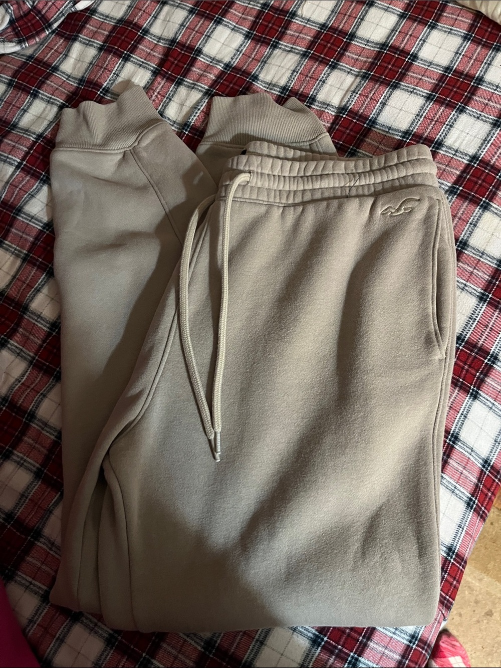Hollister Men's Light Beige Drawstring Jogger Sweatpants